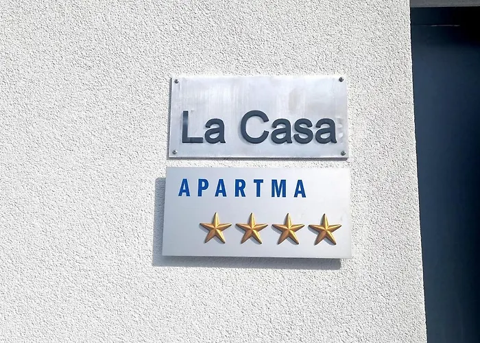 Apartma Apartma La Casa *